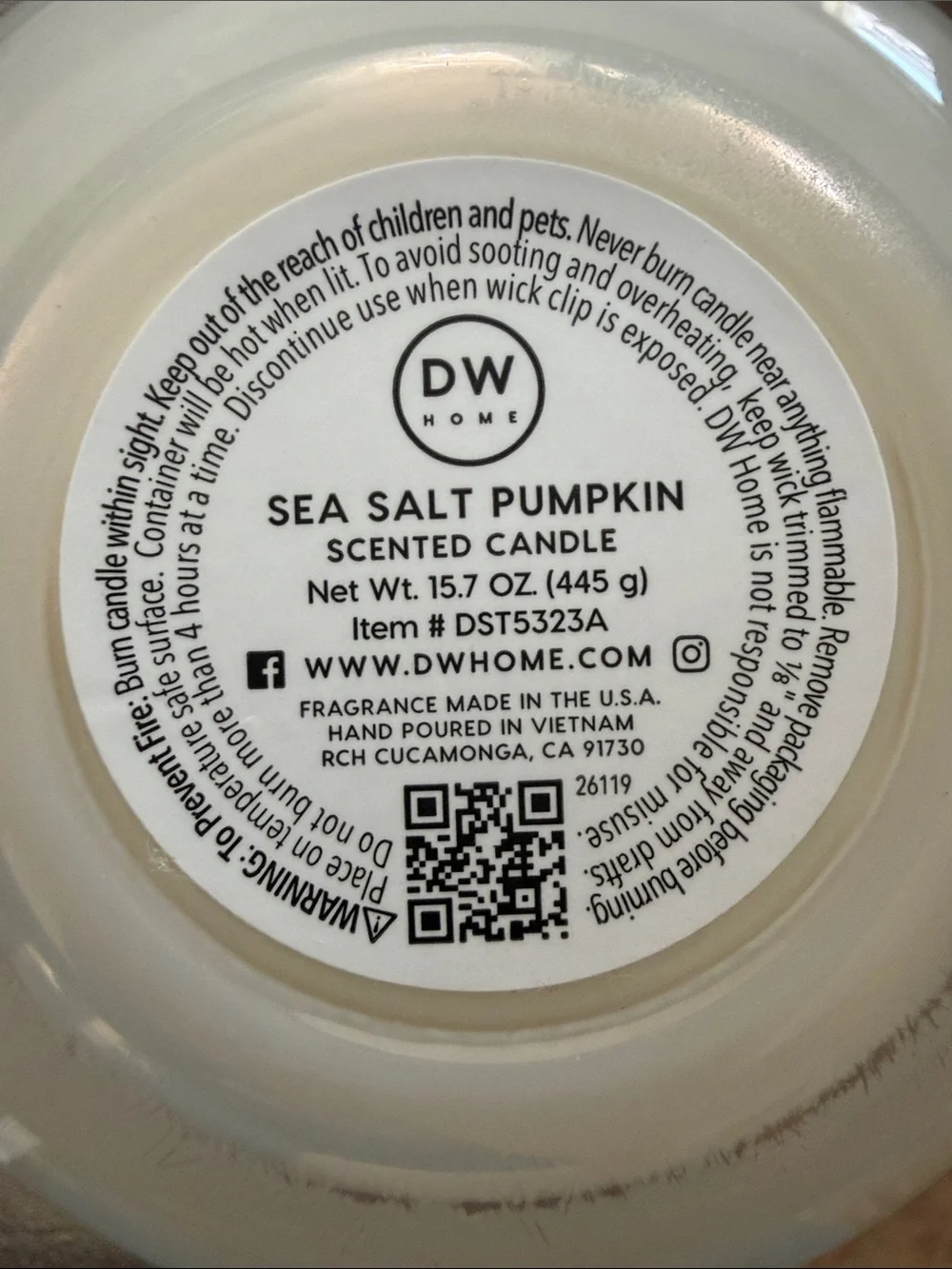 DW Home Sea Salt Pumpkin Candle - White Glass with Gold Lid